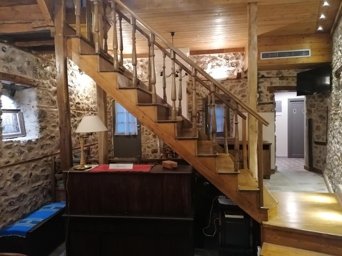 Riverbed Traditional Guest House 리토코론 외부 사진