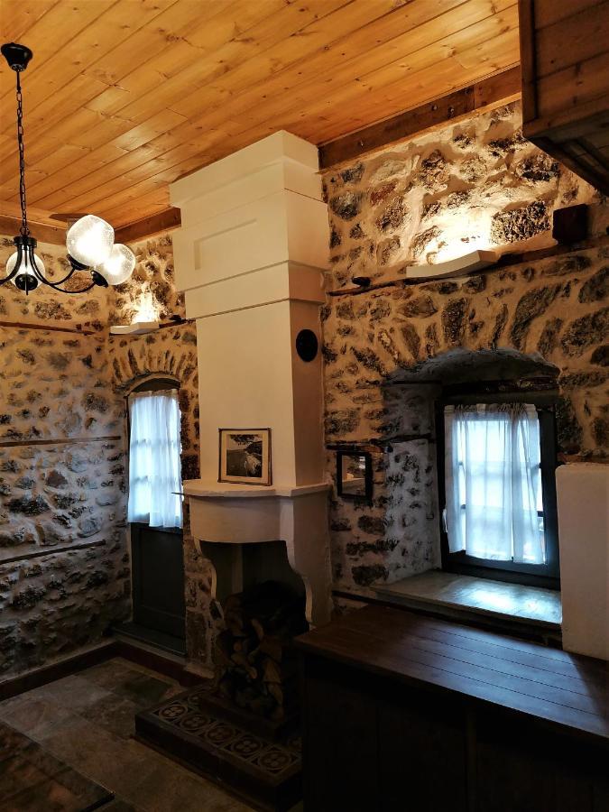 Riverbed Traditional Guest House 리토코론 외부 사진