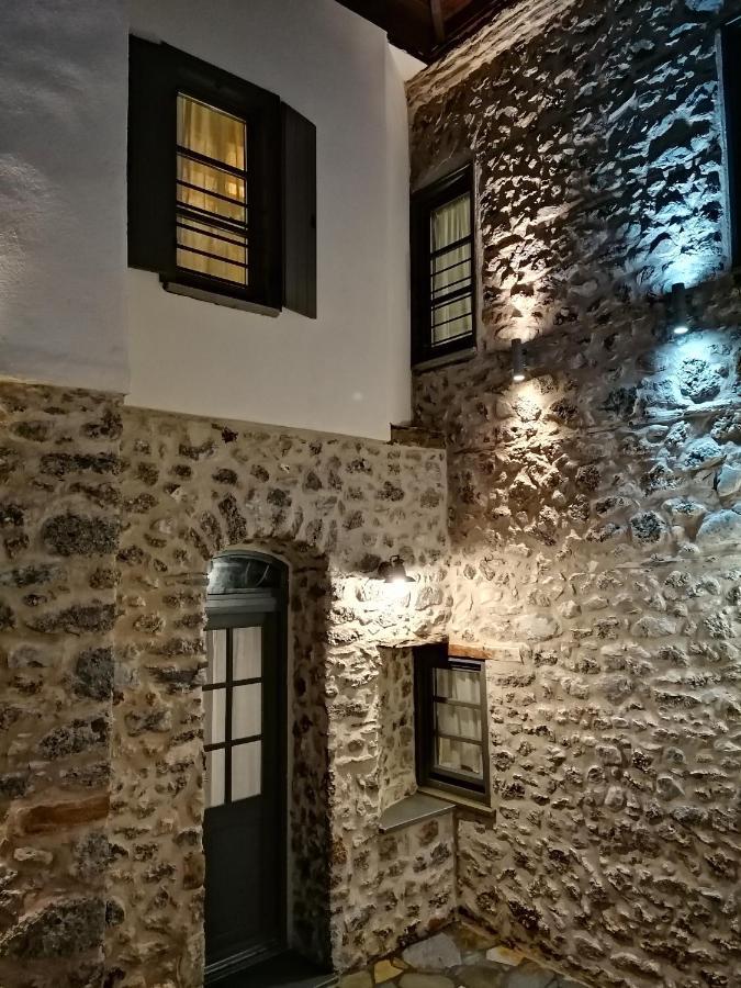 Riverbed Traditional Guest House 리토코론 외부 사진